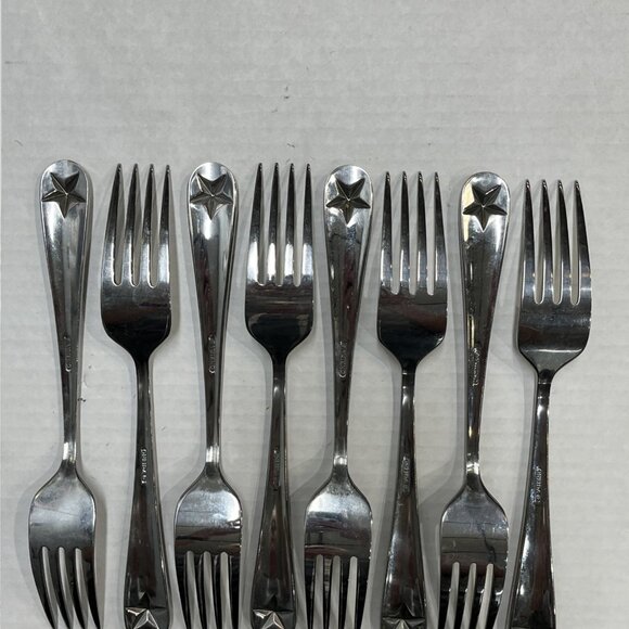 Oneida Tindra Embossed Star Glossy Stainless Flatware Dinner Fork Set Of 8 - Picture 13 of 16
